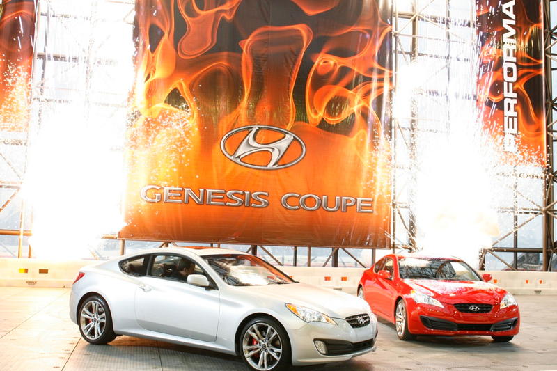 Illustration for article titled Hyundai Releases Specs On Genesis Coupe: V6 Hits 310 HP, Turbo Four-Banger Gets 30 MPG